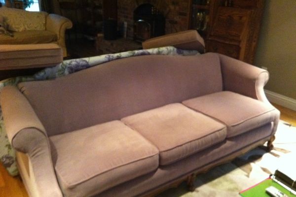 img-sofa-upholstered-in-chenile-fabricB541C79A-14AA-D65D-25DF-1CD3857C20E6.jpg